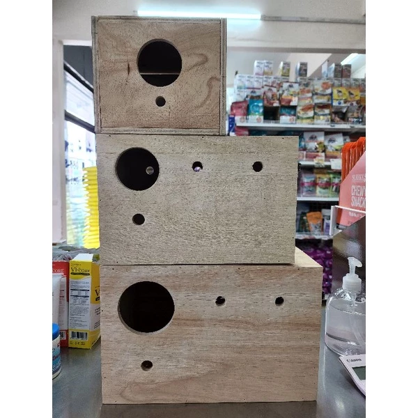 [3ขนาด] อุปกรณ์แต่งกรง รังเพาะนก บ้านนก กรงนก รังเพาะนกทรงสี่เหลี่ยม สำหรับ นก นกหงส์หยก นกเลิฟเบิร์ด นกค็อกคาเทล นกแก้ว ภาพที่ 4